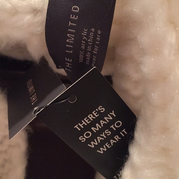 The Limited Knit Infinity Scarf - Picture 4 of 5